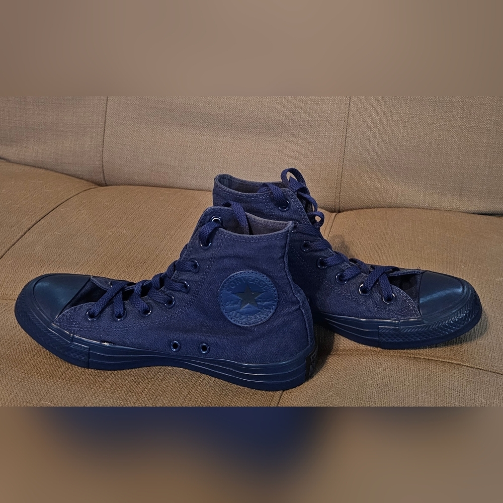Women's SIZE 7.5 *RARE* CONVERSE CHUCK TALOR All Star Blue HI-TOP Shoes